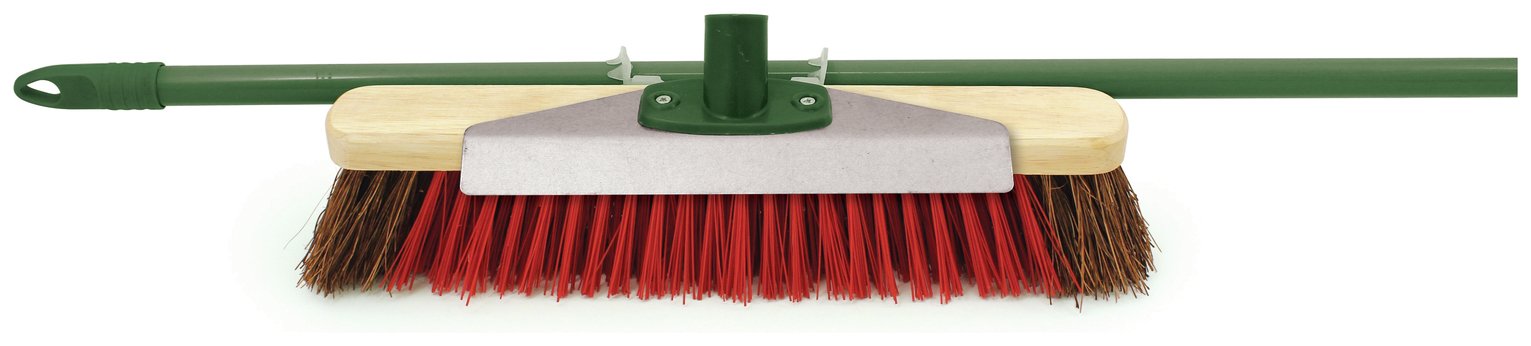 Bentley 2 in 1 Outdoor Broom and Scraper. Review