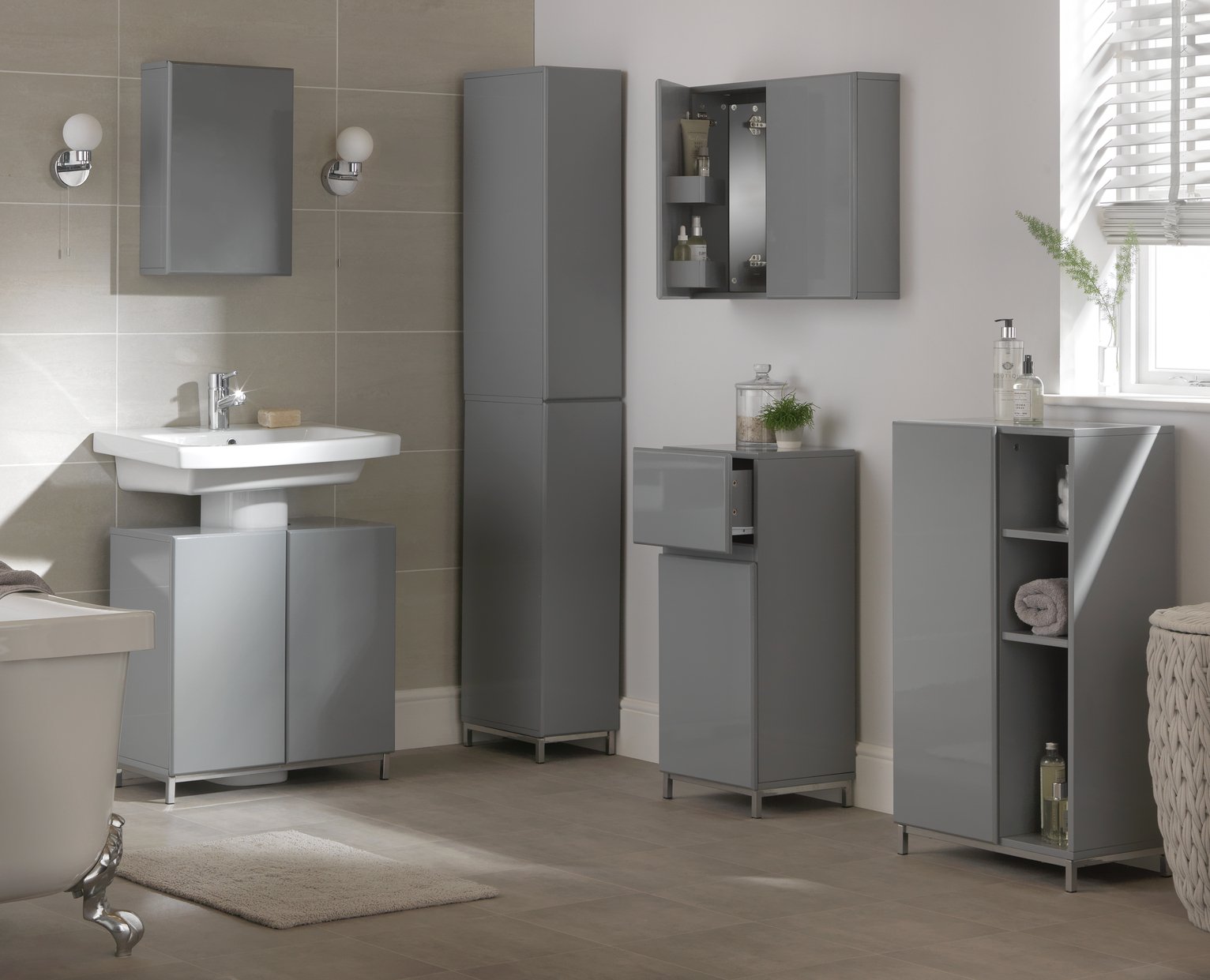 Grey Gloss Bathroom Rispa