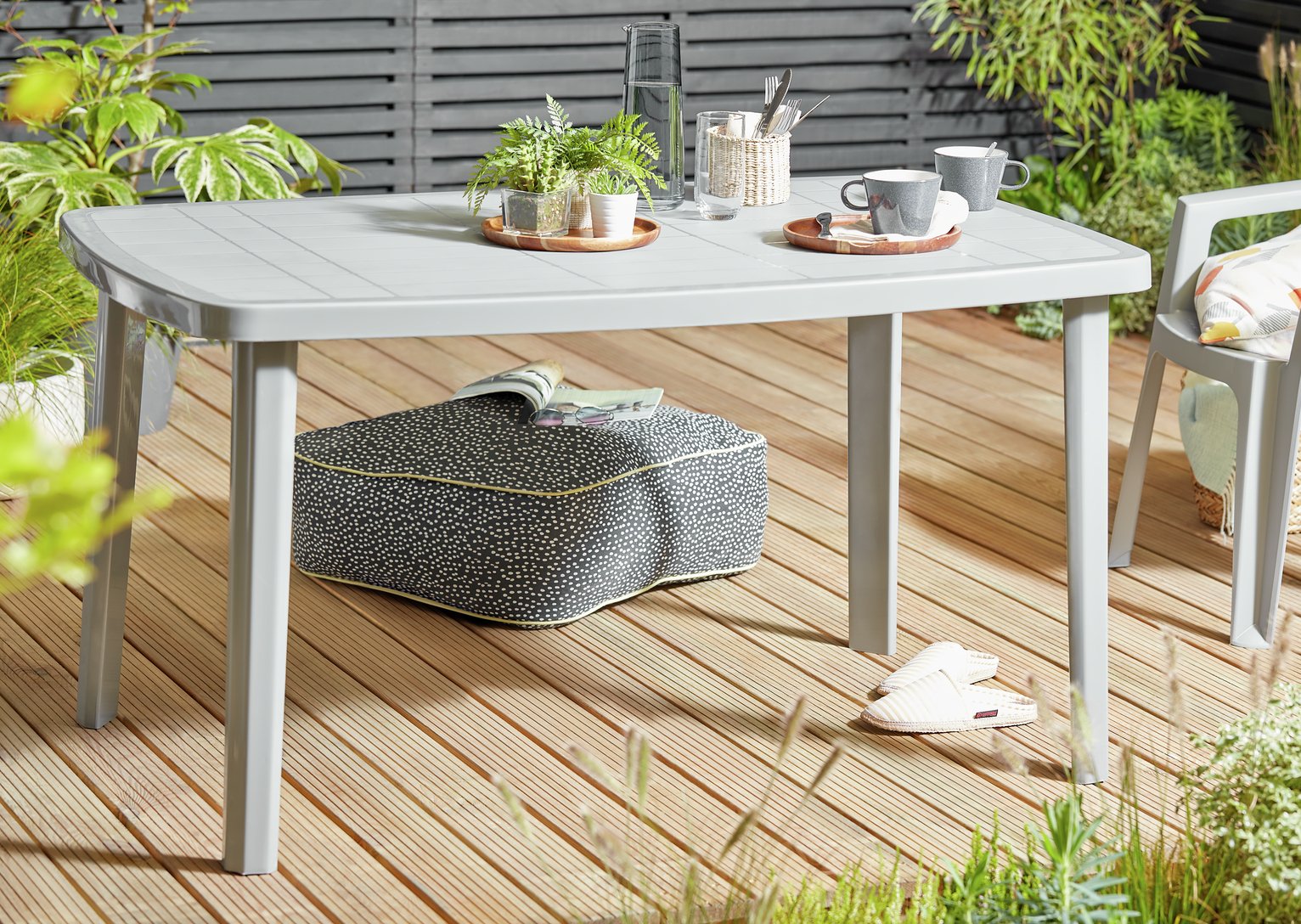 Argos Home Rectangular 6 Seater Garden Table Review