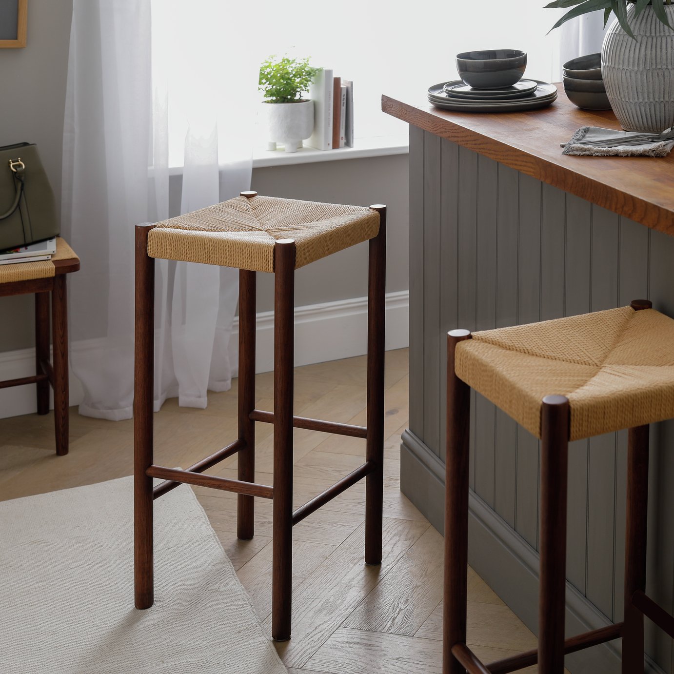 Habitat Hanna Oak Counter Stool - Walnut