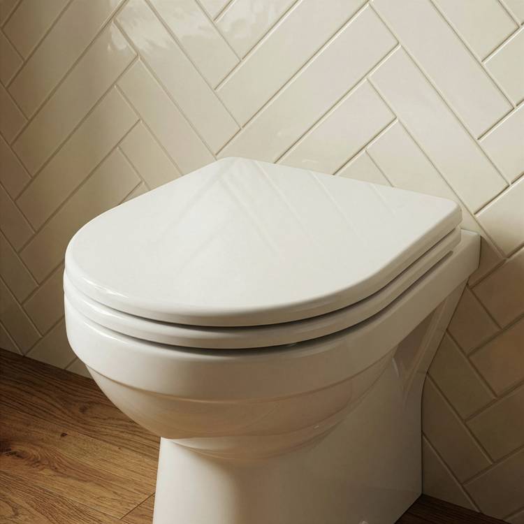 Croydex Garda Soft Close D Shaped Toilet Seat - White 0