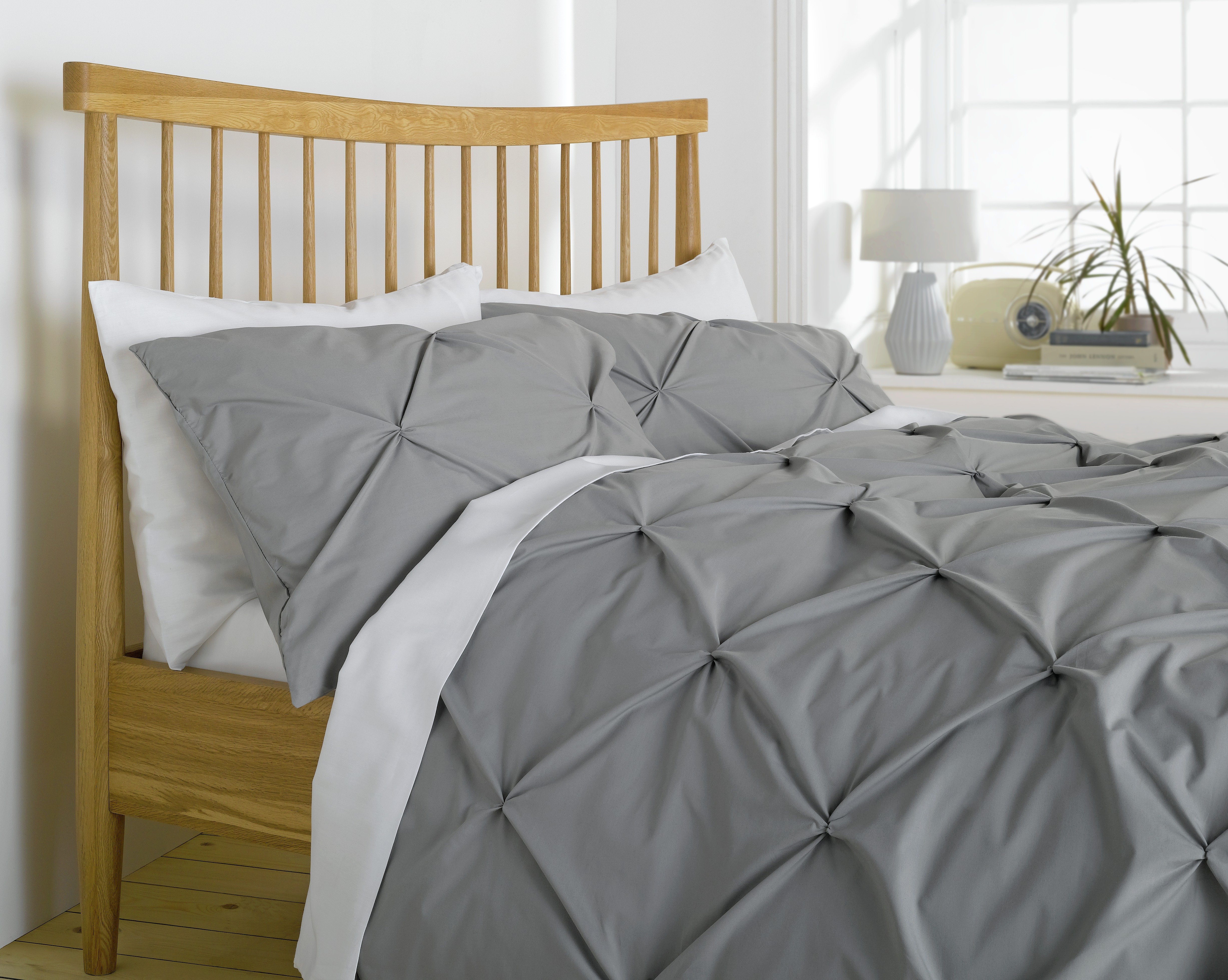 Argos Home Hadley Grey Pintuck Bedding Set - Kingsize