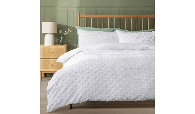 Argos Home Embossed Heatset White Bedding Set - Single