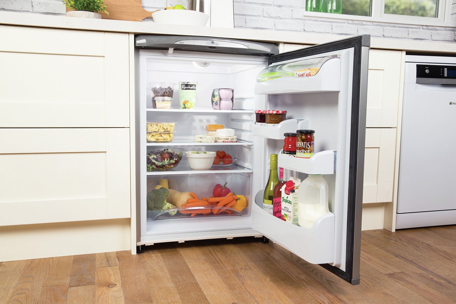 Hotpoint RLA36G Freestanding Under Counter Fridge Reviews