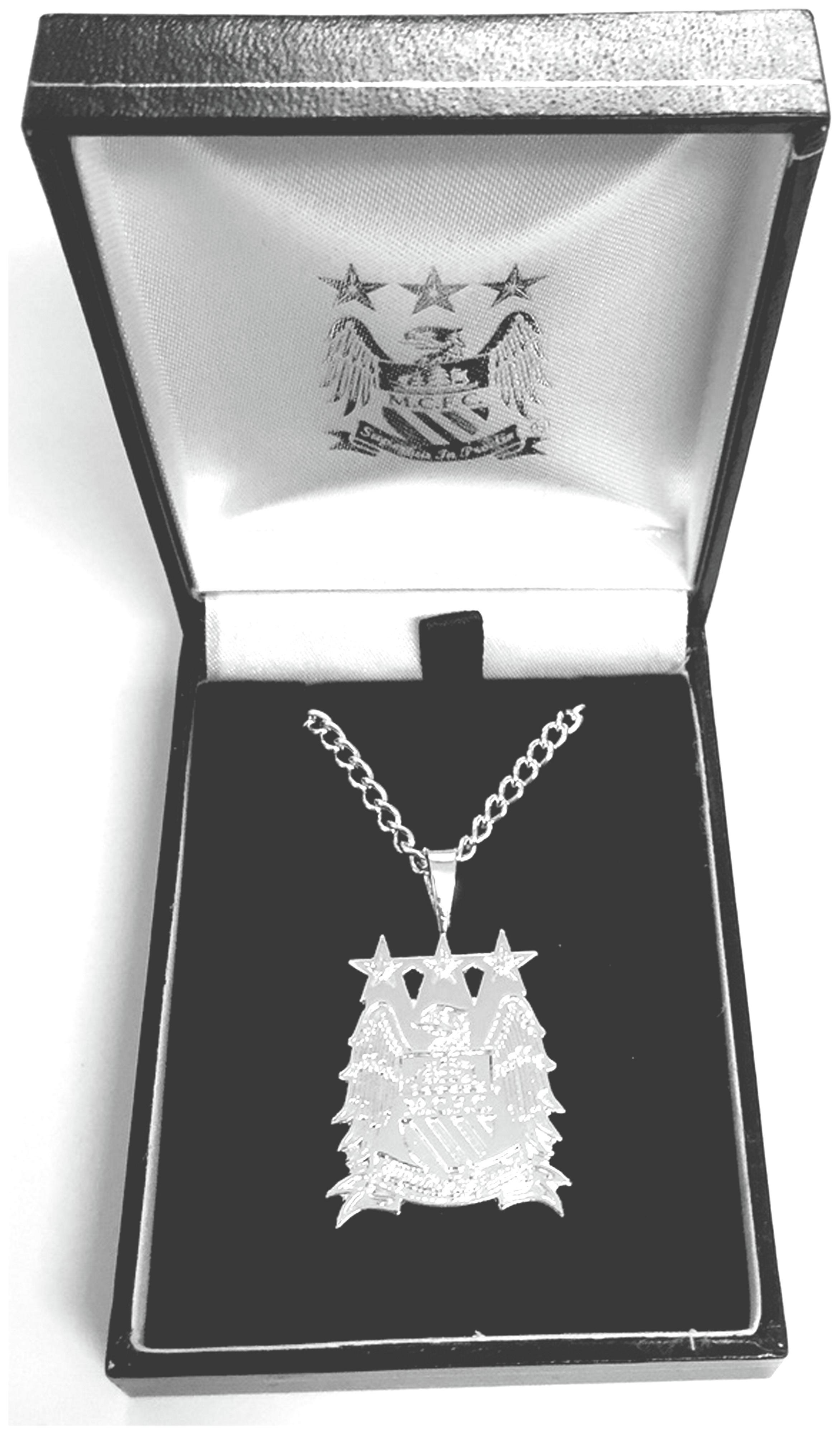 Silver Plated Man City Pendant and Chain Review