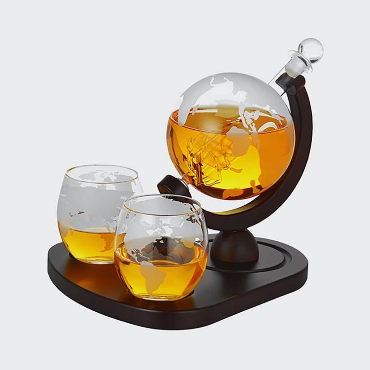 Menkind Deluxe Globe Decanter Set 0