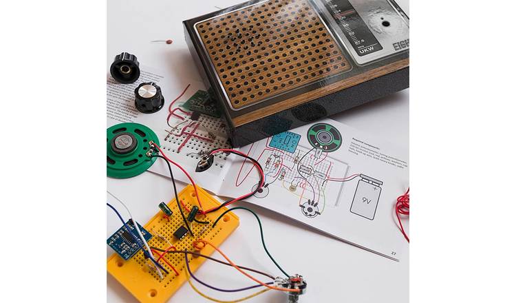 Menkind Eight Build Your Own Retro Radio