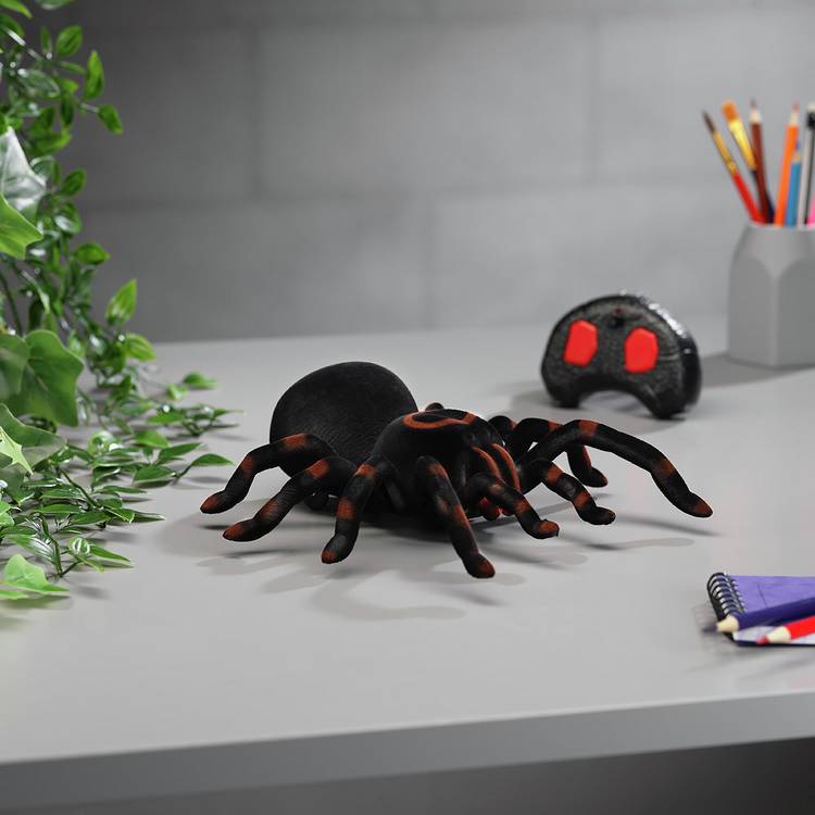 Menkind RED5 Radio Controlled Tarantula 0