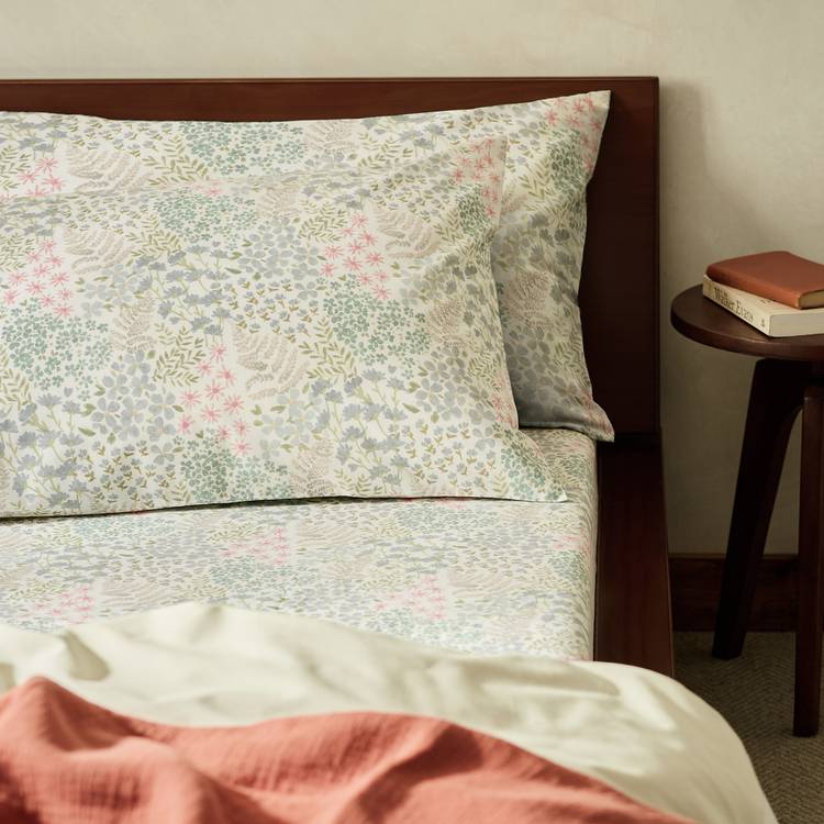 Argos Home Ditsy Floral Print Standard Pillowcase Pair- Blue 0