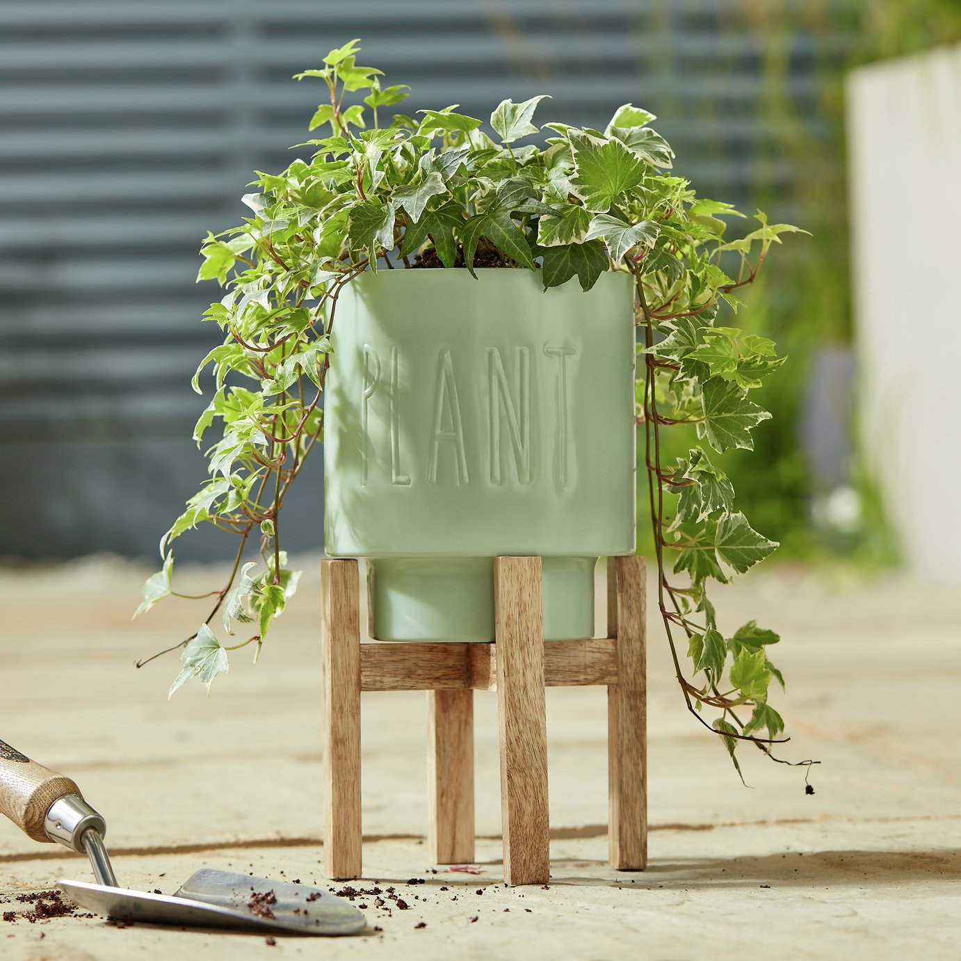 Skandi Small Planter with Stand Review