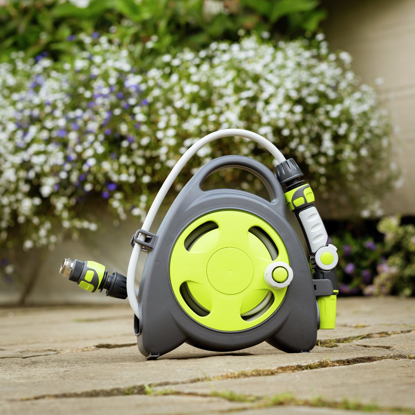 GF Compact Patio Hose Reel Review