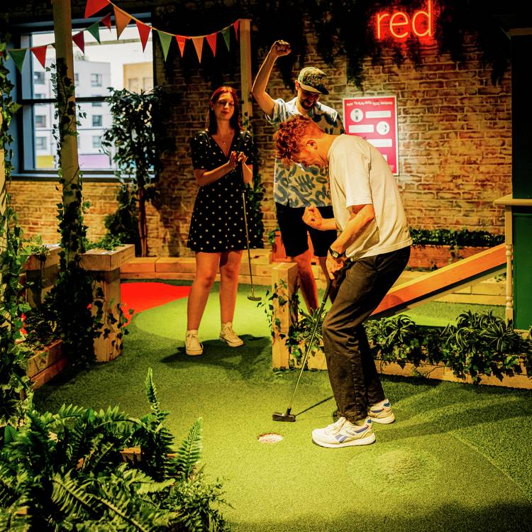 Activity Superstore Play Crazy Golf For Four Gift Experience 0