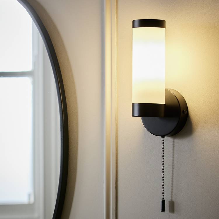 Argos Home Aspley Opal Glass Bathroom Wall Light - Black 0