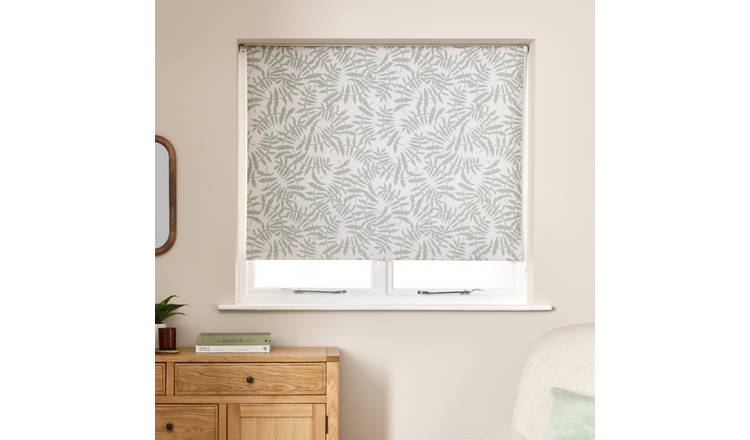 Argos Home Leaf Print Blackout Green Roller Blind - 120cm