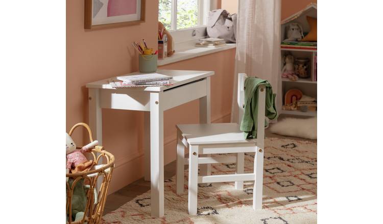 Argos kiddies table and hot sale chairs