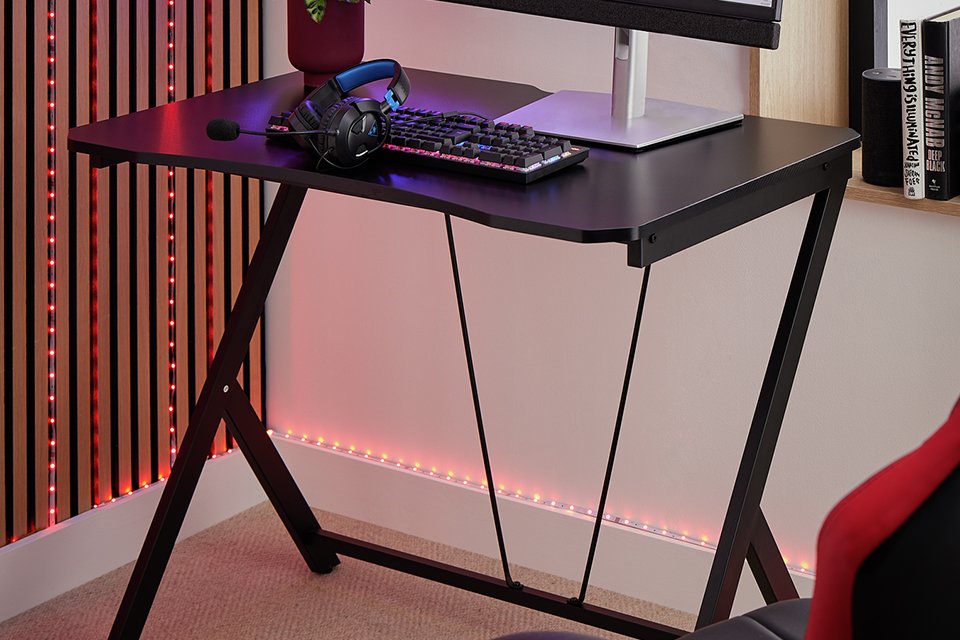 Argos Home Gaming Desk - Black.