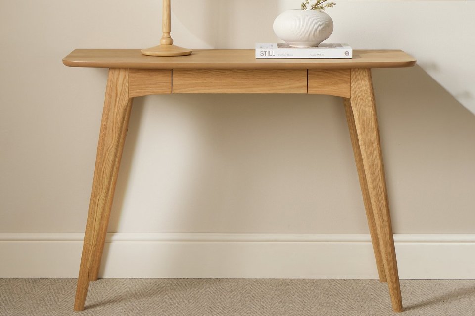 Habitat Fenly Console Oak Veneer Desk - Natural.