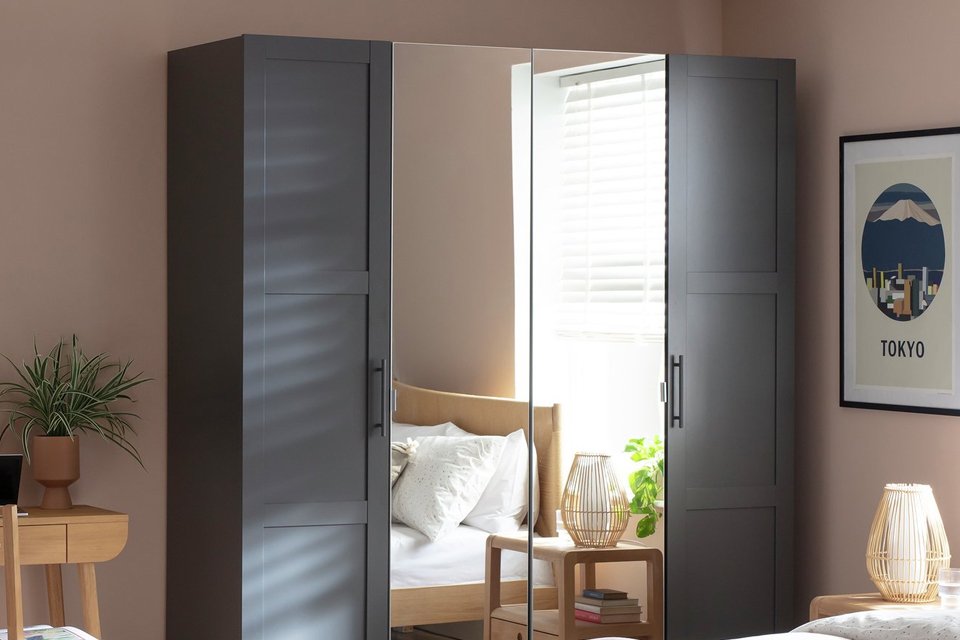 Habitat Munich Panelled 4 Door Mirror Wardrobe - Anthracite.