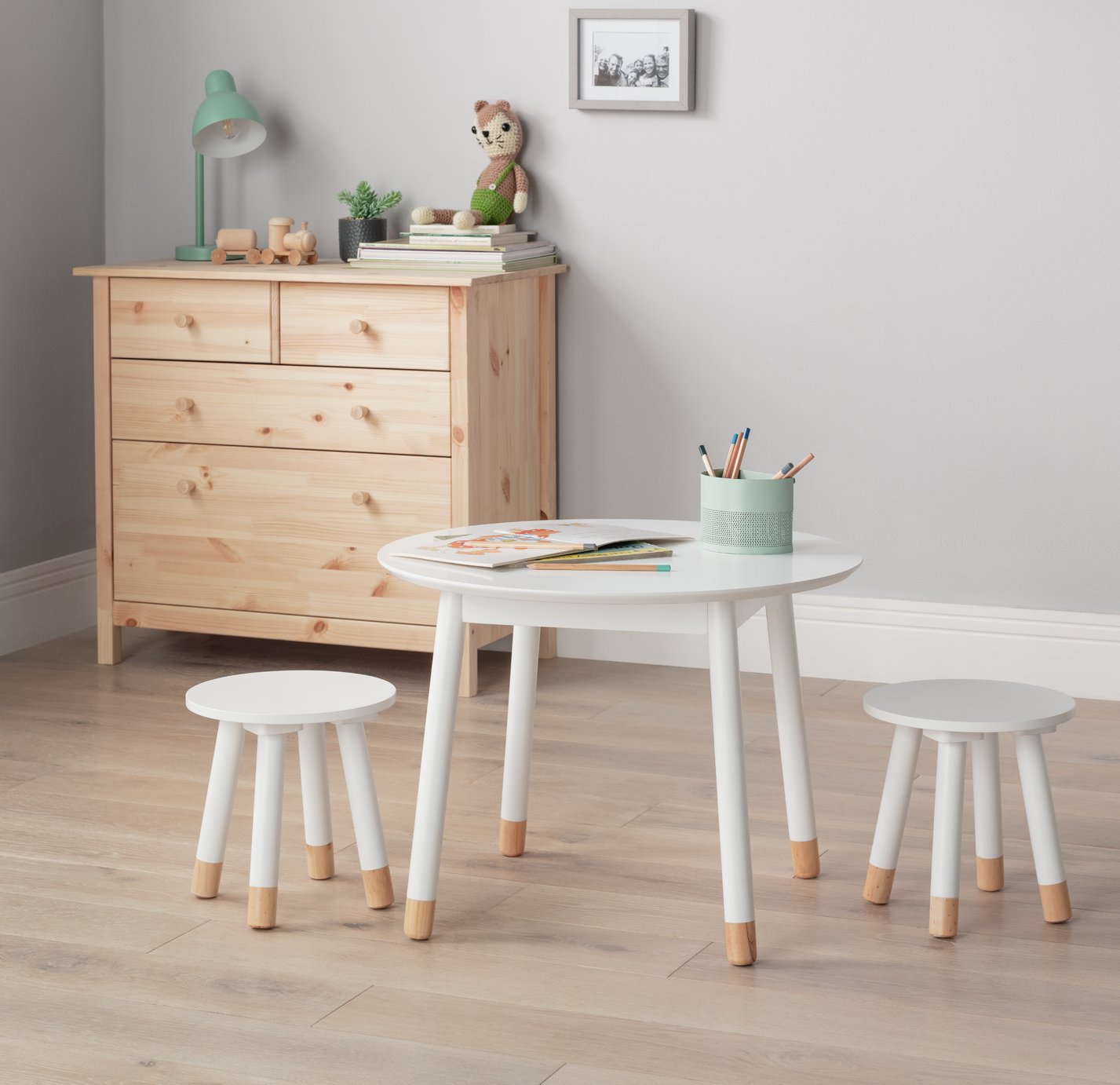 argos childrens plastic table and chairs