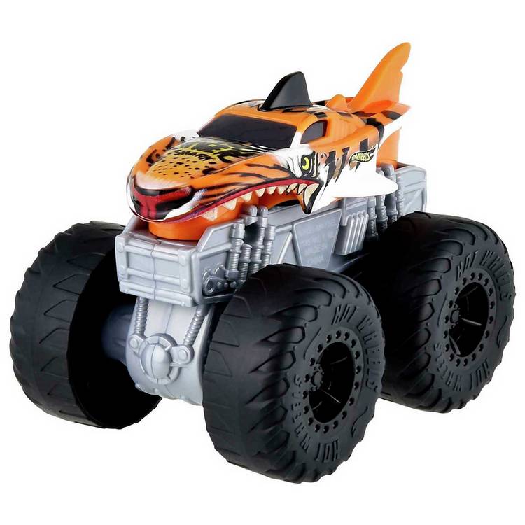 Hot Wheels Monster Trucks Roarin Wreckers Vehicle Assortment 0