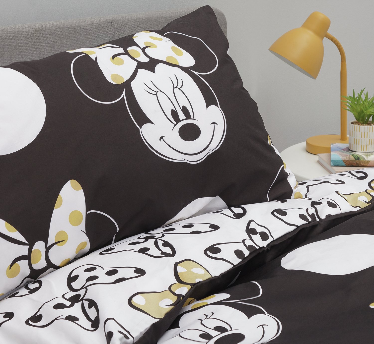 Disney Minnie Mouse Bedding Set Review