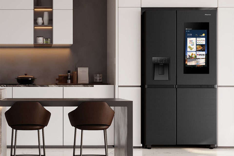 A charcoal coloured Hisense fridge freezer in a kitchen setting.