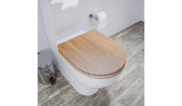 Croydex Levico Slow Close D Shaped Toilet Seat - Oak