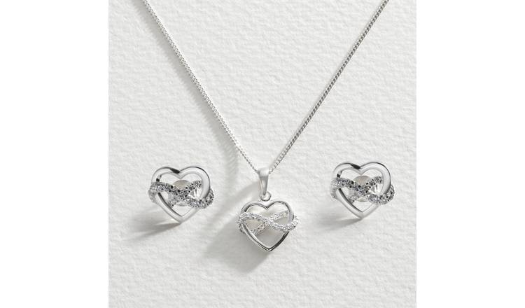 Revere jewellery hot sale heart necklace