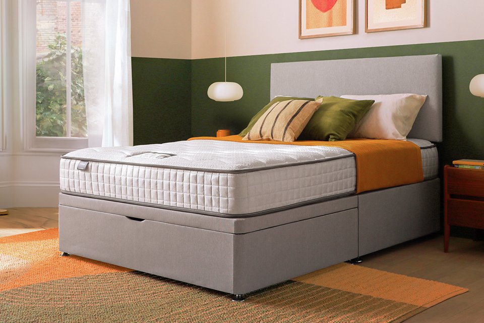 A Silentnight memory Kingsize Half Ottoman Bed - Grey.