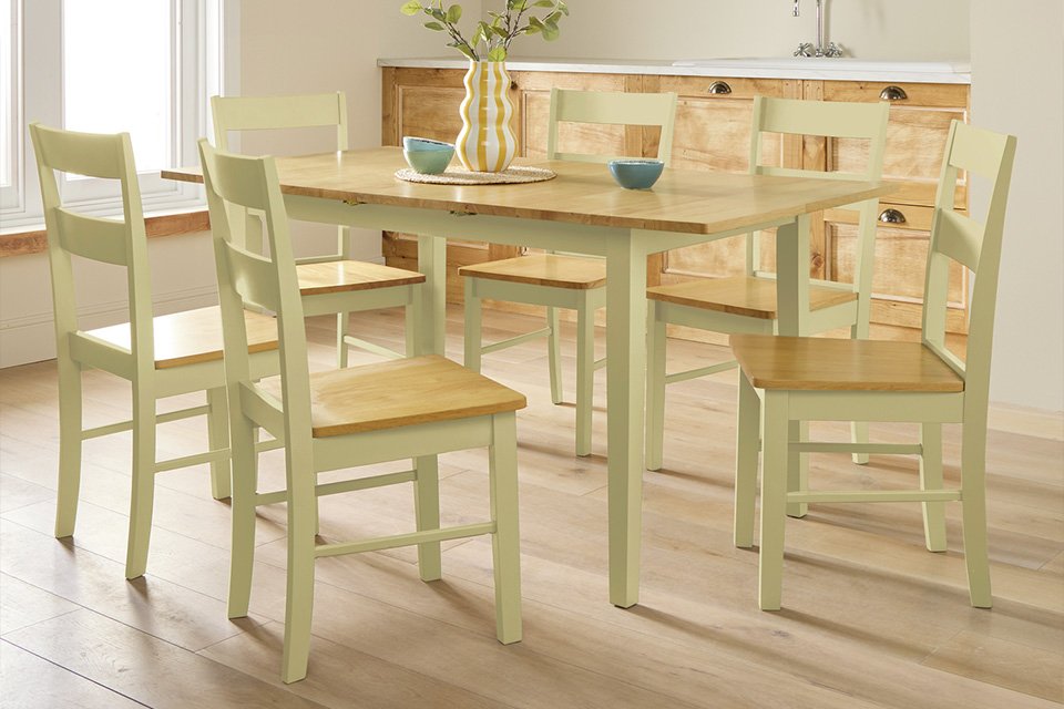 Argos Home Miami Extend Oak Dining Table & 8 Brown Chairs.