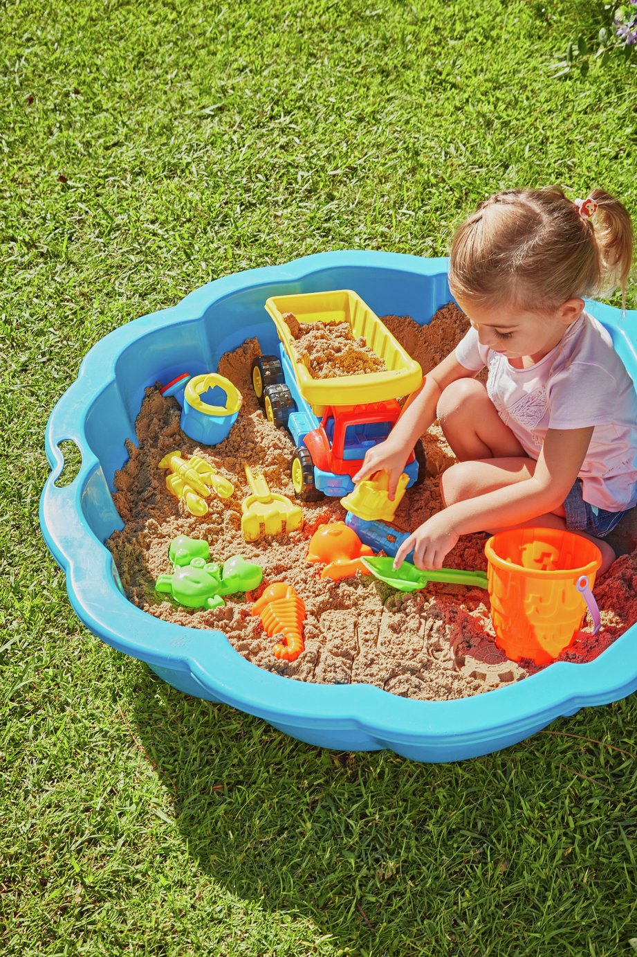 Chad Valley 11 Pieces Sand Truck Bucket and Spade Set Reviews