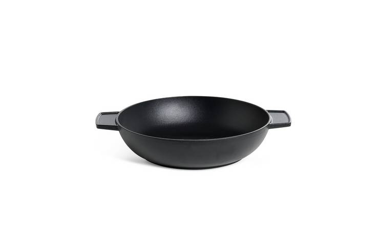 Habitat 60 Stove 28cm Cast Iron Wok - Black