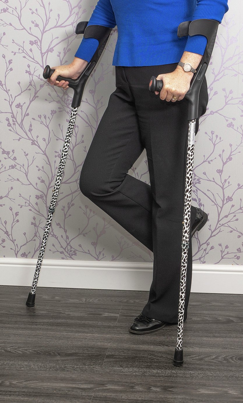Aidapt Black Spotted Crutches Review