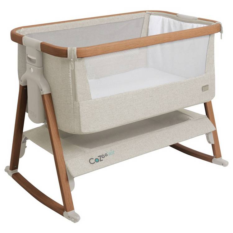 Tutti Bambini Cozee Walnut Air Crib  0