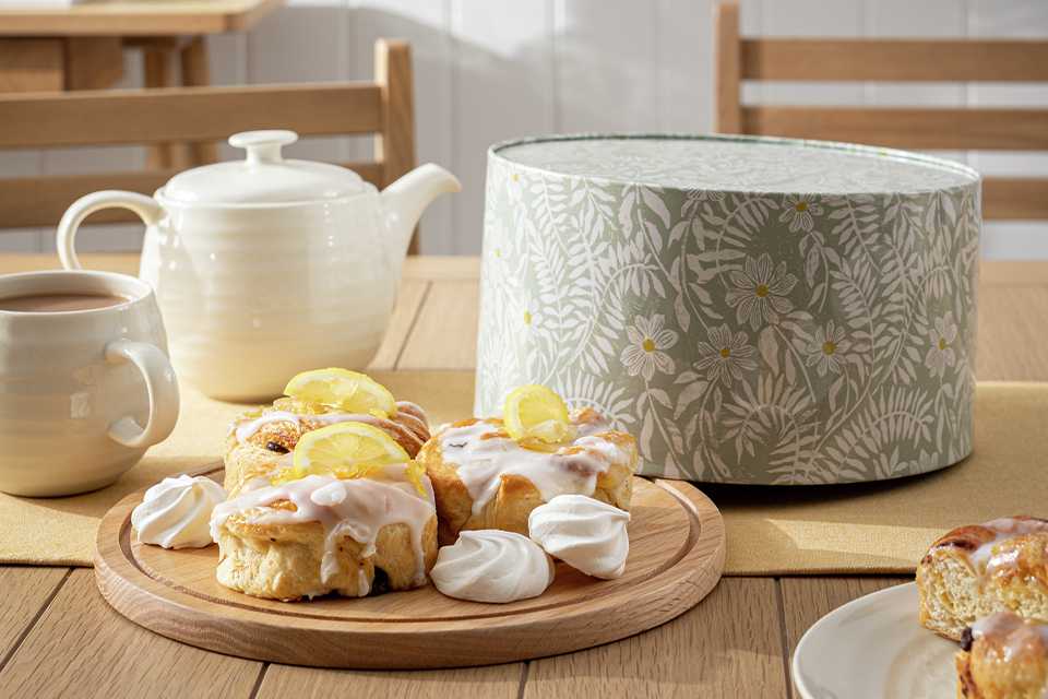 Habitat Country Meadow Cake Tin and Oak.