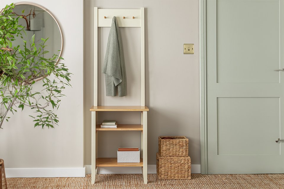 Habitat Chicago hallway tree placed in a hallway.