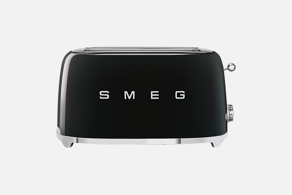 Smeg Four Slice Toaster in black.