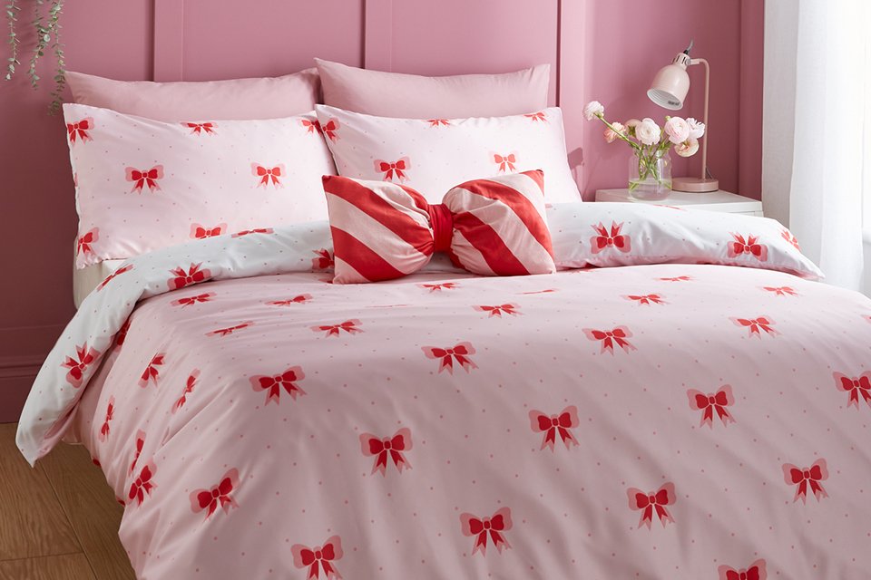 Valentine’s home gifts style, comfort and a touch of romance.