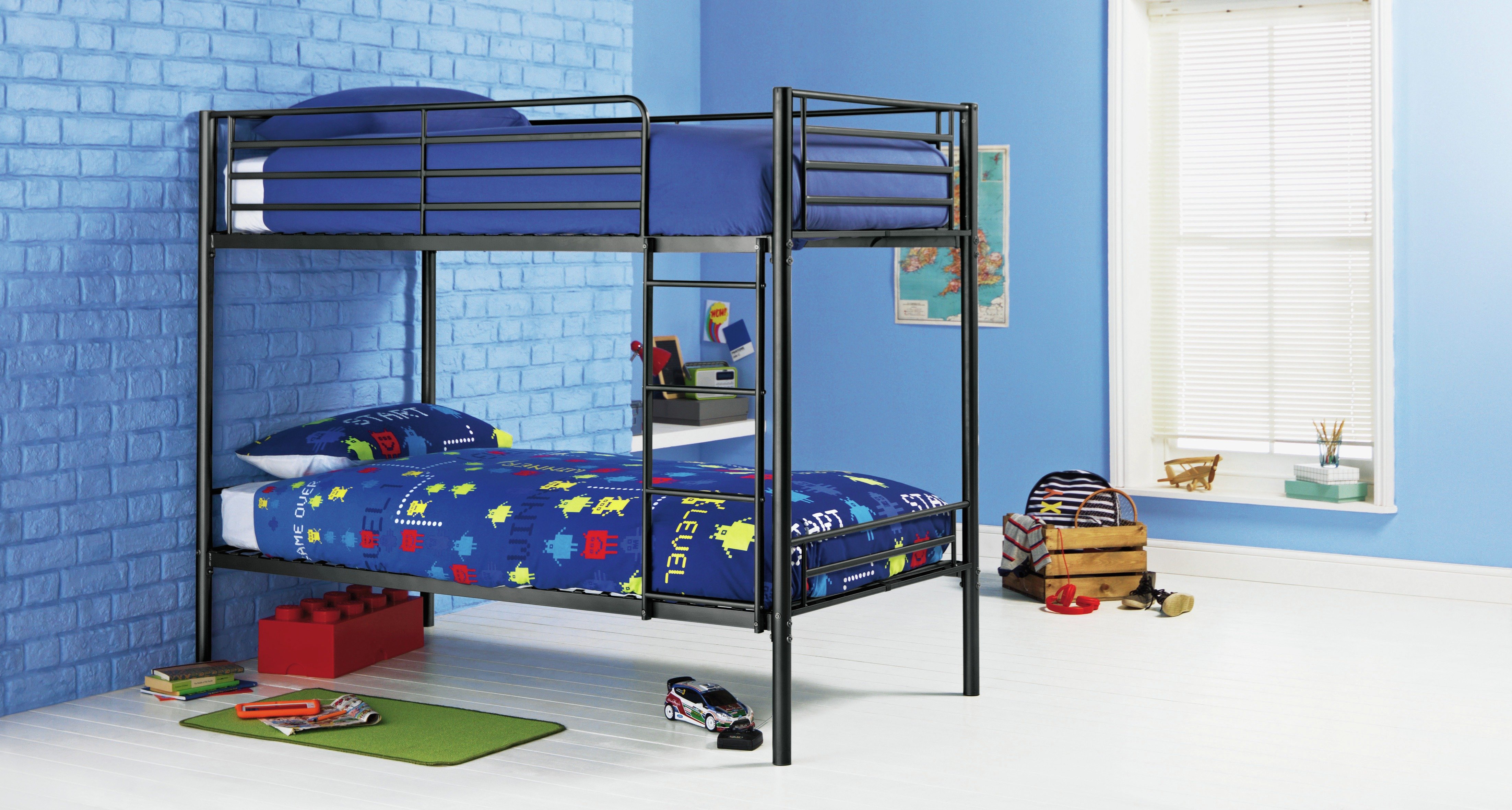 shorty bunk bed with mattress