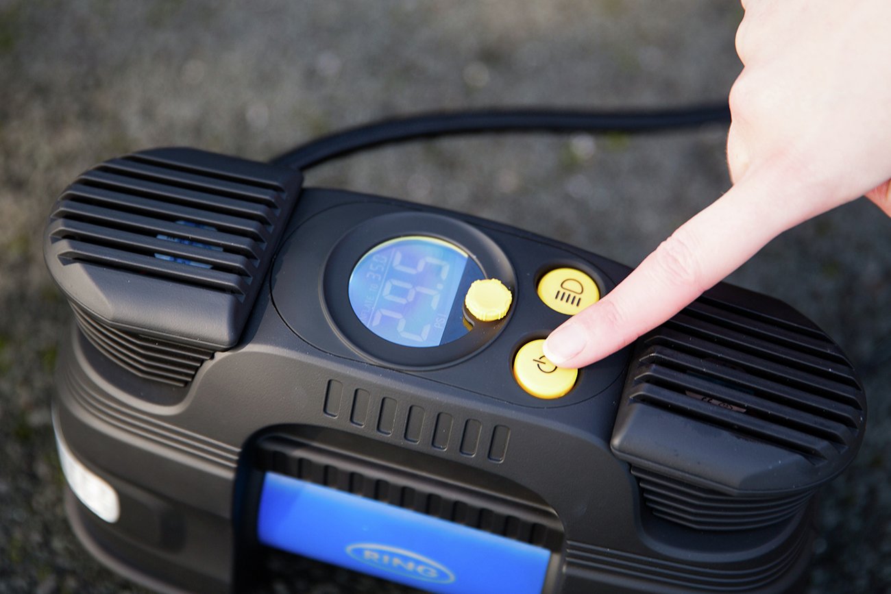 Ring RAC830 Rapid Digital Tyre Inflator. Reviews