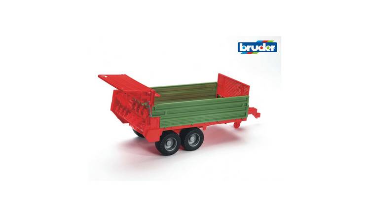 Bruder 1:16 Stable Dung Spreader - Green/Red