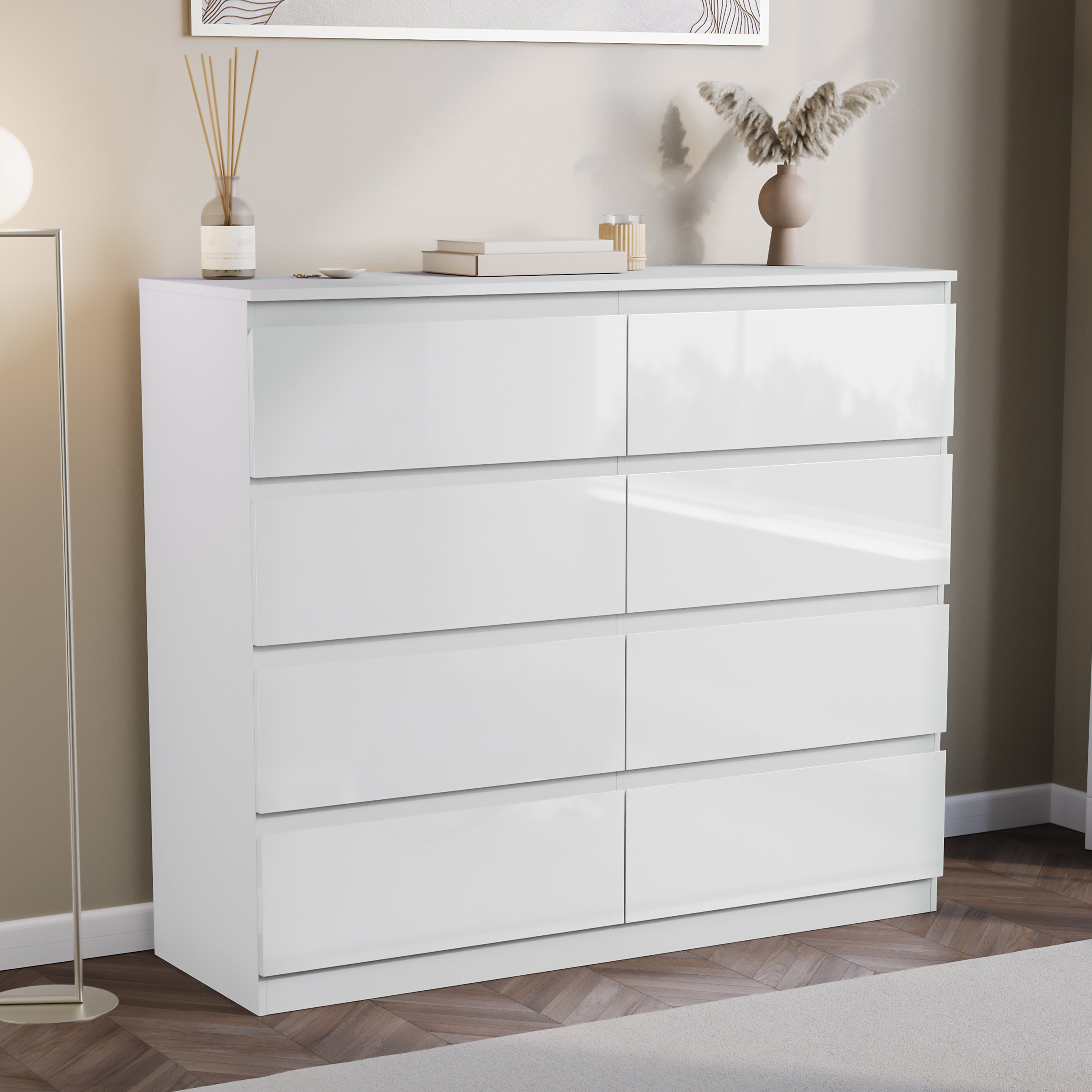 Vida Designs Glinton High Gloss 8 Drawer Chest - White - Image 1
