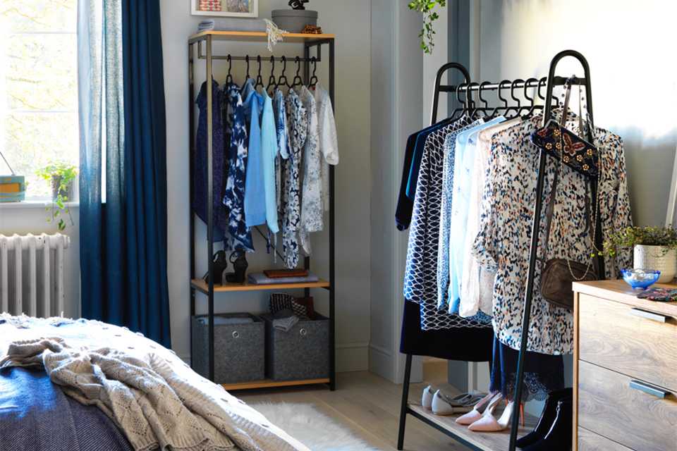 Two People, One Tiny Closet - A Small Space Storage Agony with 5