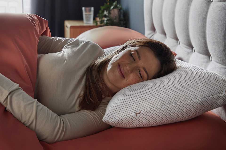 Silentnight Wellbeing Copper Infused Rejuvenating Pillow.