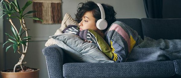 Apple Headphones and earphones Argos