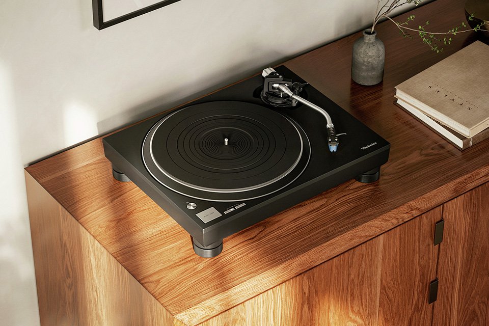 Every spin starts a story. Shop turntables & record players to find your groove this summer.