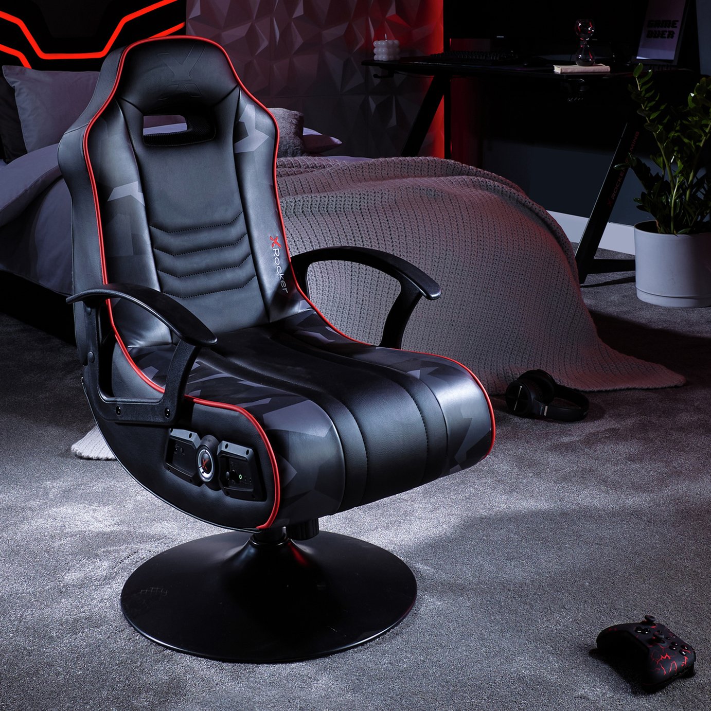 X Rocker Blackout 2.1 Audio Junior Gaming Chair