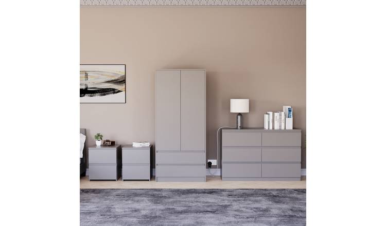 Vida Designs Denver Bedroom Set (2x Bedside, 6 Drawer Chest, Wardrobe) - Grey