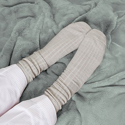 A Slumberdown Elegantly Warm Luxury Heated Throw - Pistachio.