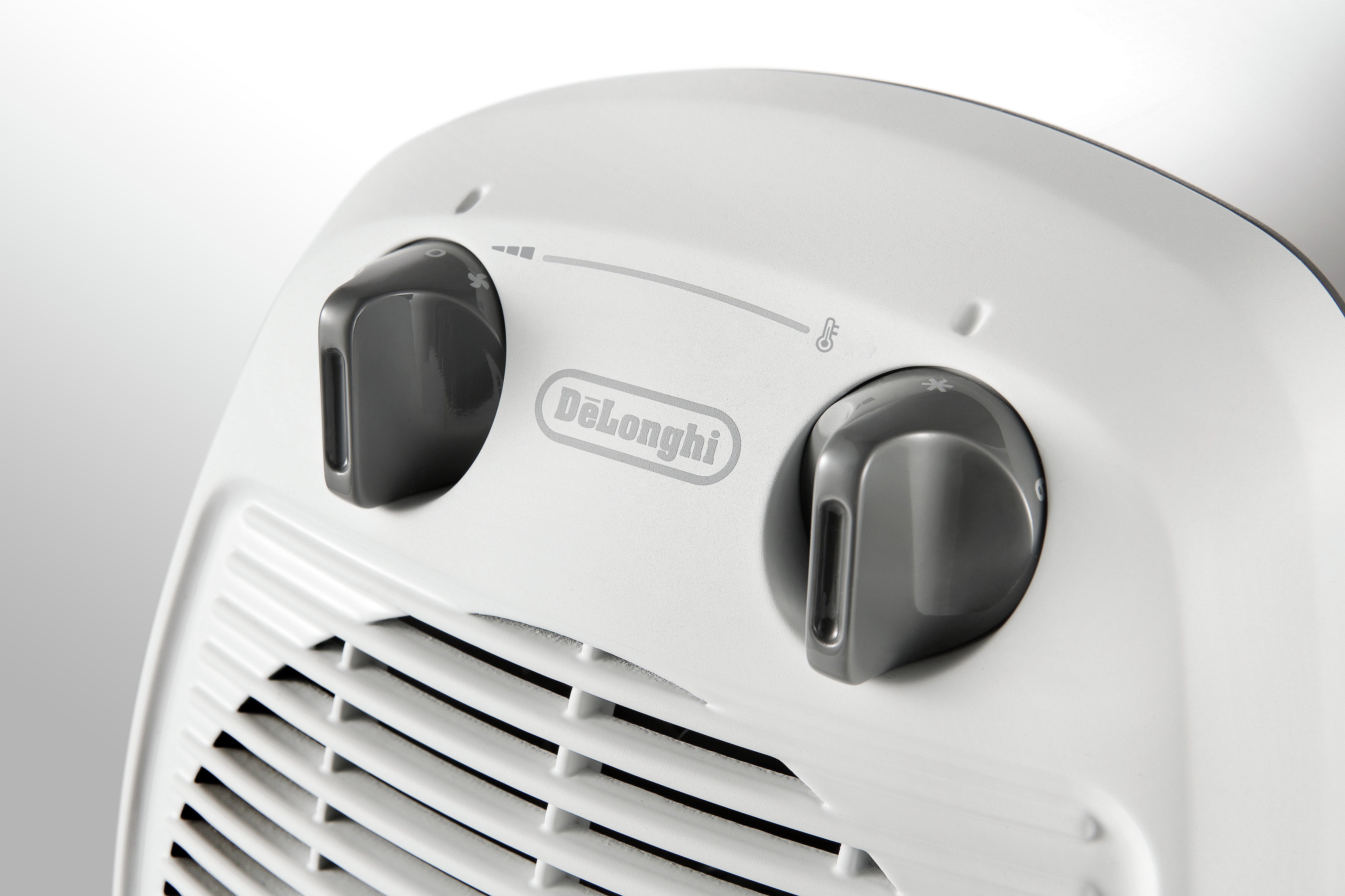 De'Longhi 2kW Upright Fan Heater Review